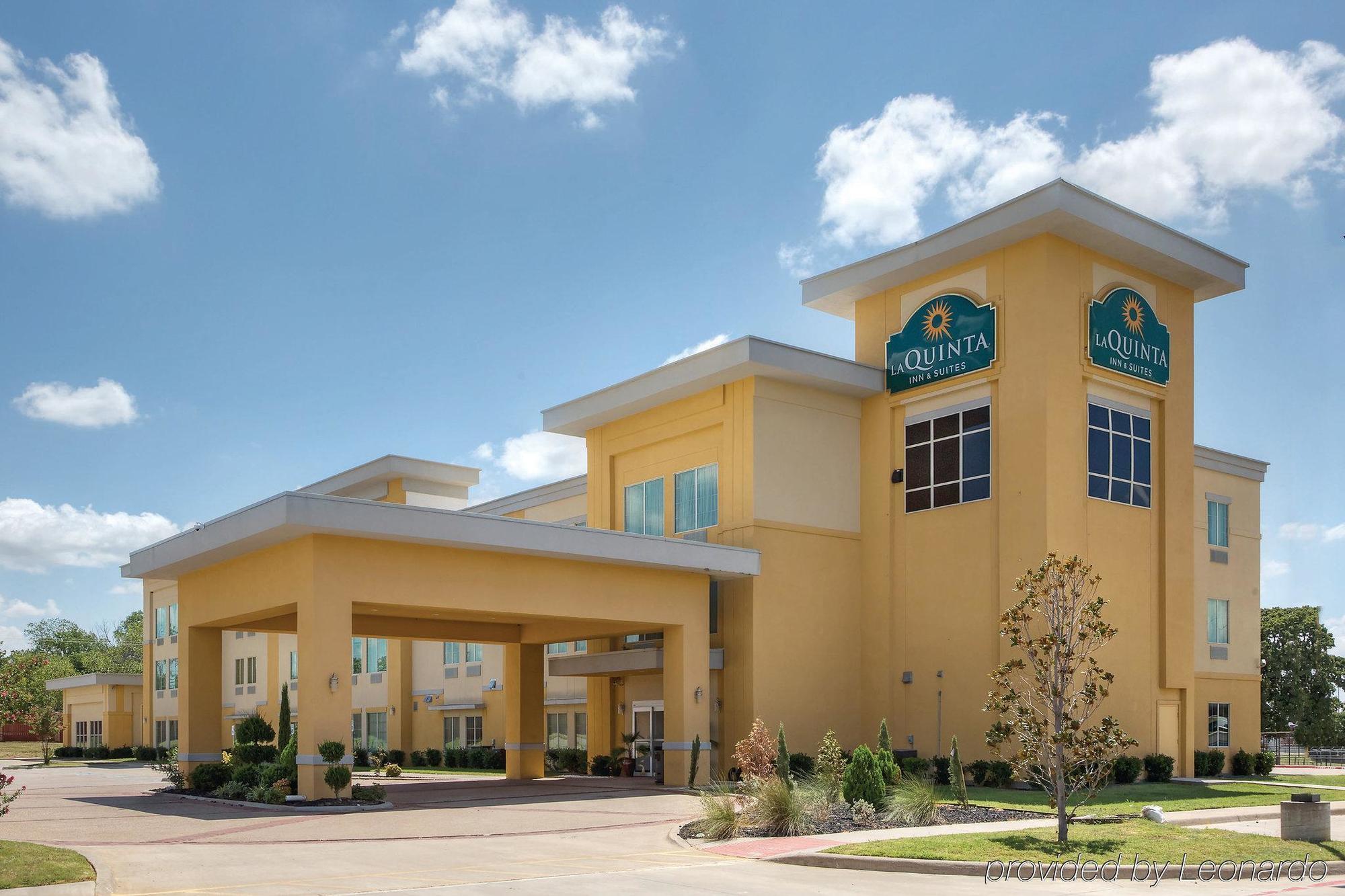 La Quinta Inn And Suites Joshua Dış mekan fotoğraf