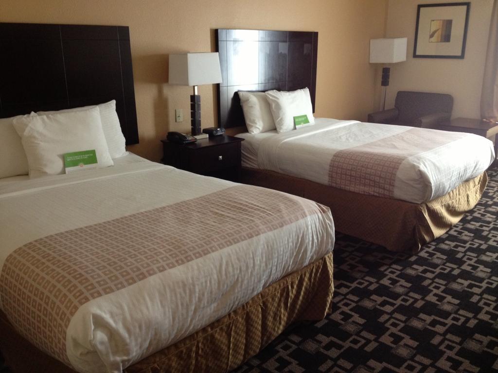 La Quinta Inn And Suites Joshua Oda fotoğraf